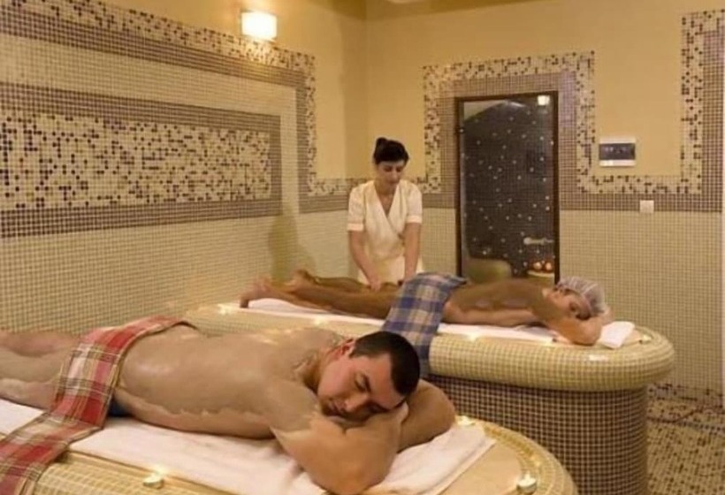 בית מלון כפרי Perelik Palace