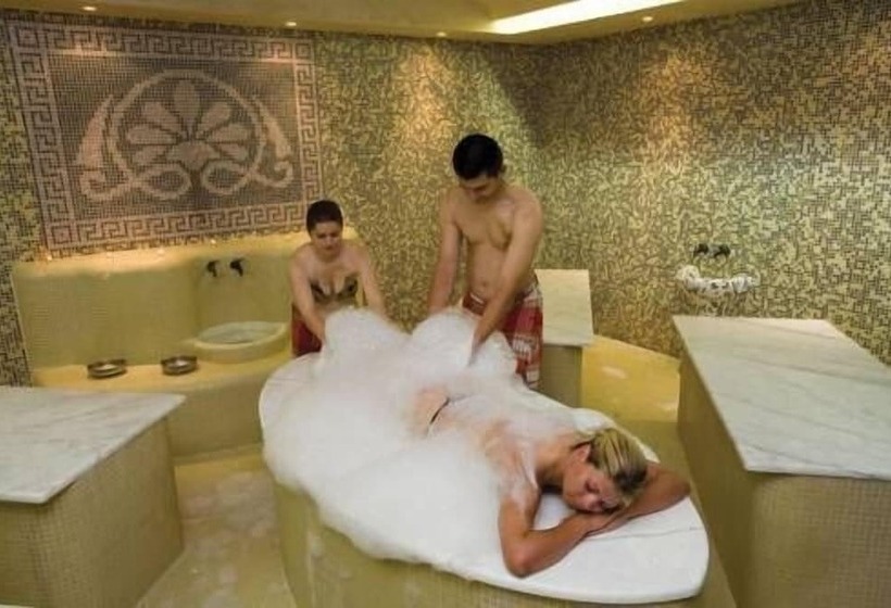 בית מלון כפרי Perelik Palace