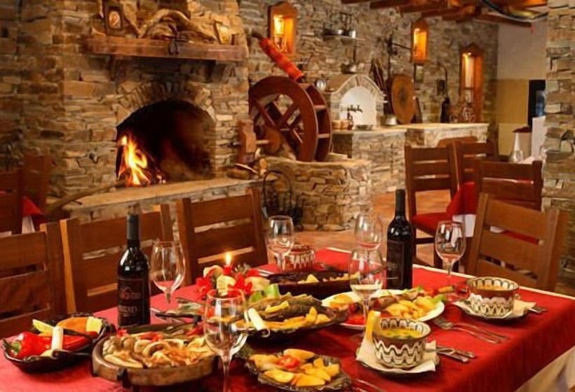 בית מלון כפרי Perelik Palace