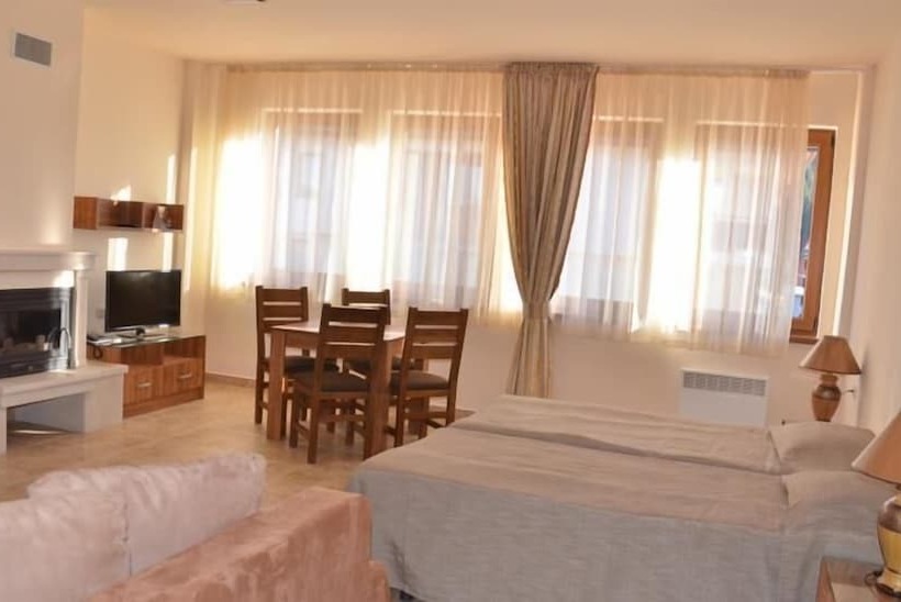 בית מלון כפרי Perelik Palace