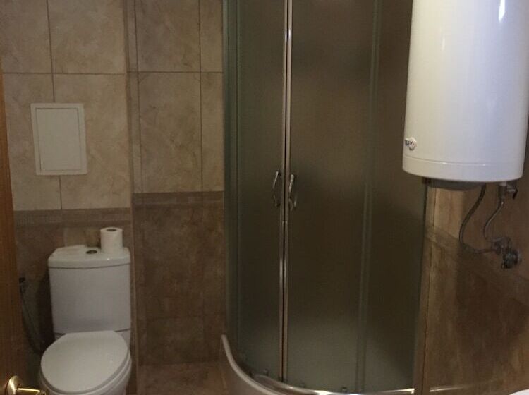 בית מלון כפרי Perelik Palace