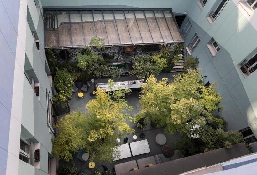 ホテル Petit Palace Santa Barbara