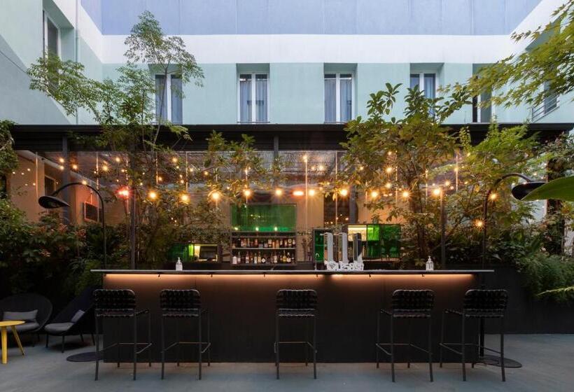 ホテル Petit Palace Santa Barbara