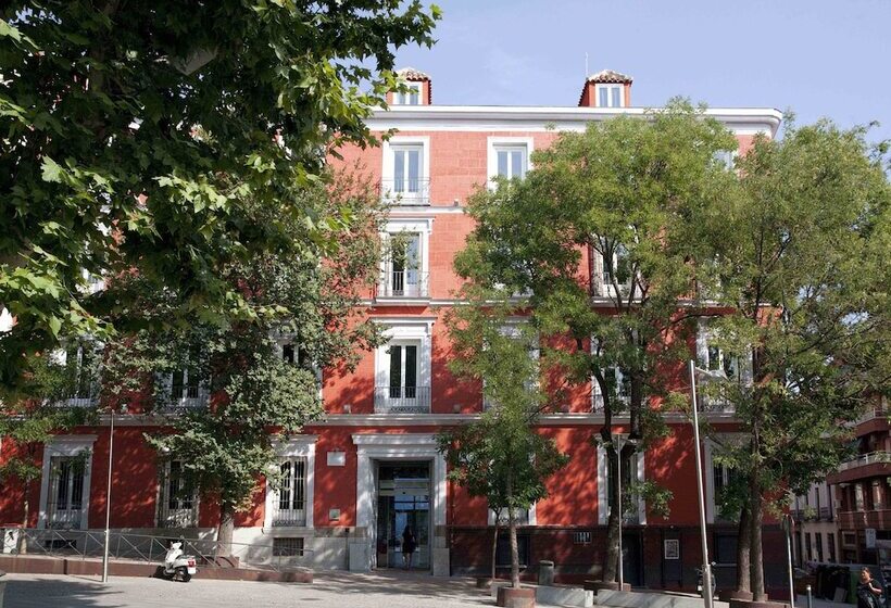 ホテル Petit Palace Santa Barbara