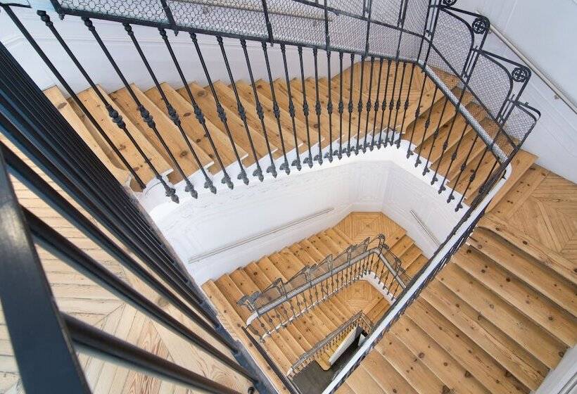 ホテル Petit Palace Santa Barbara