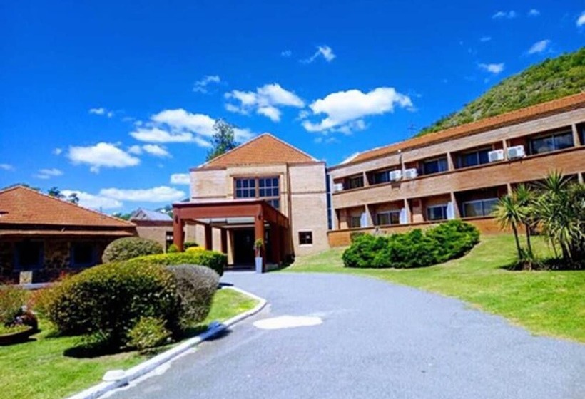 هتل Pinares Del Cerro Resort & Suites