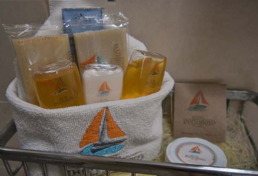 هتل Portonovo Plaza Centro