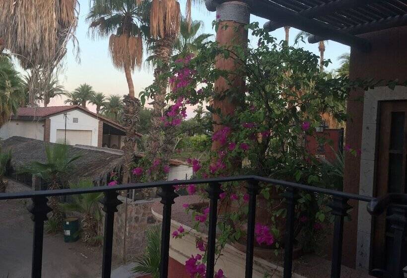 هتل Posada Del Cortes