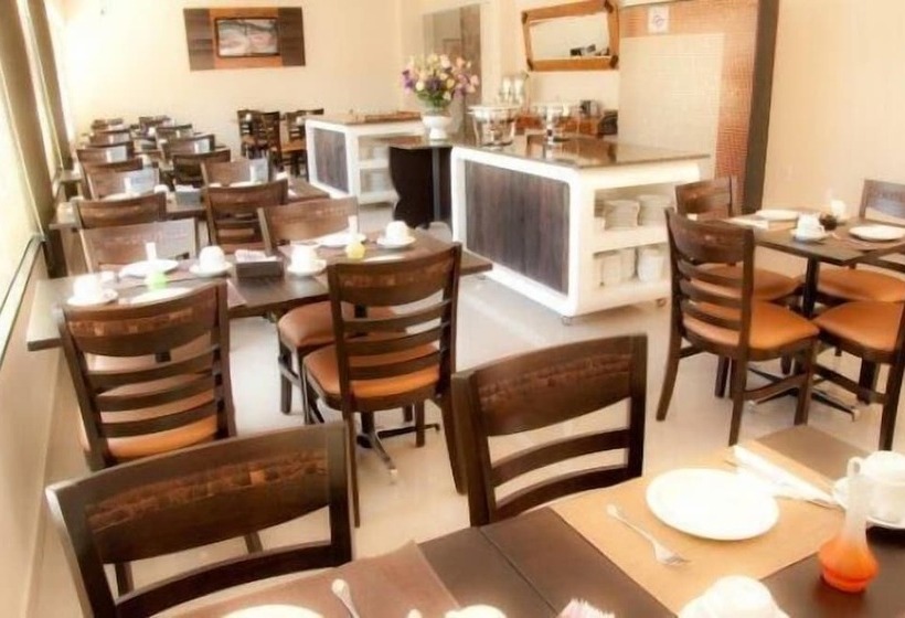 ホテル Premium Pirassununga