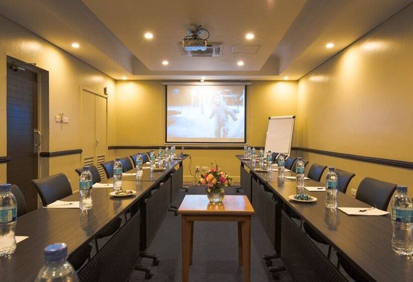 Protea Hotel By Marriott Dar Es Salaam Oyster Bay