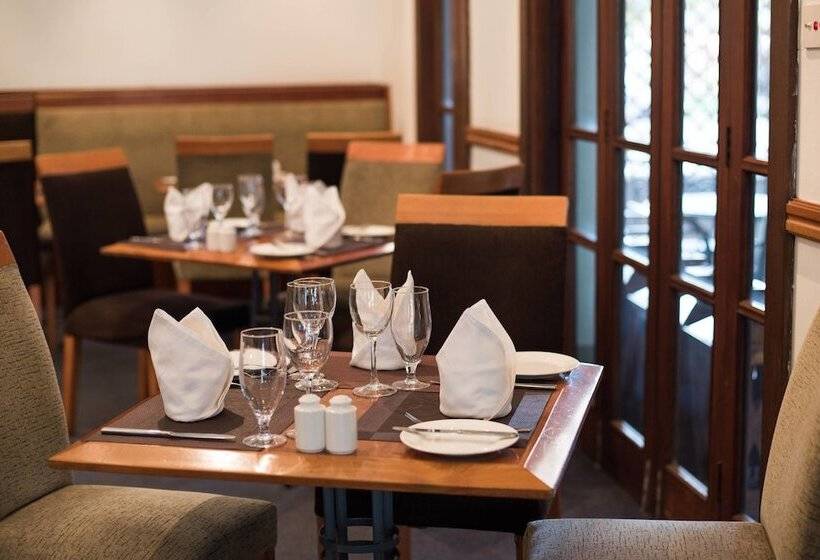 Protea Hotel By Marriott Dar Es Salaam Oyster Bay