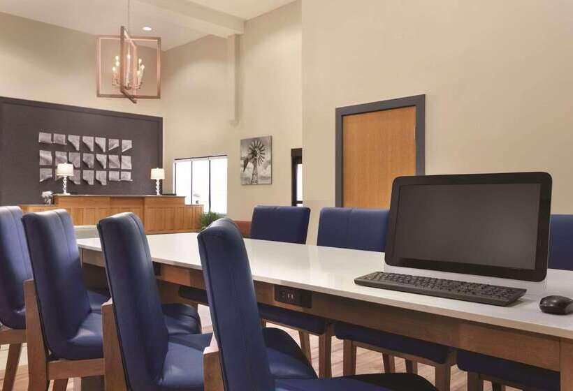 Radisson Hotel Ames Conference Center At Isu