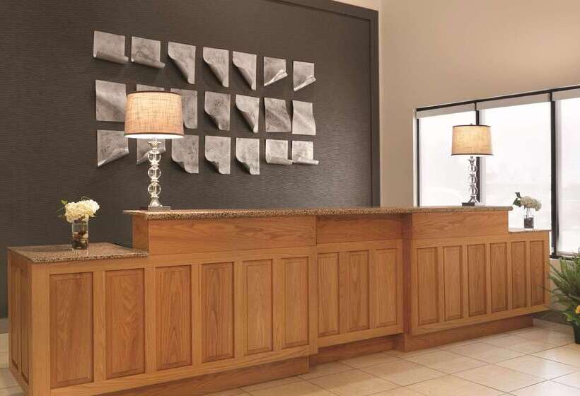 Radisson Hotel Ames Conference Center At Isu