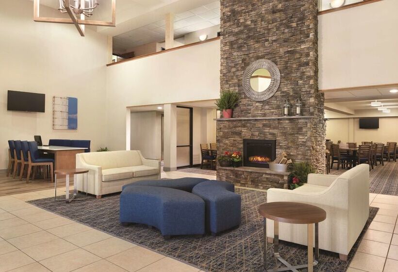 Radisson Hotel Ames Conference Center At Isu