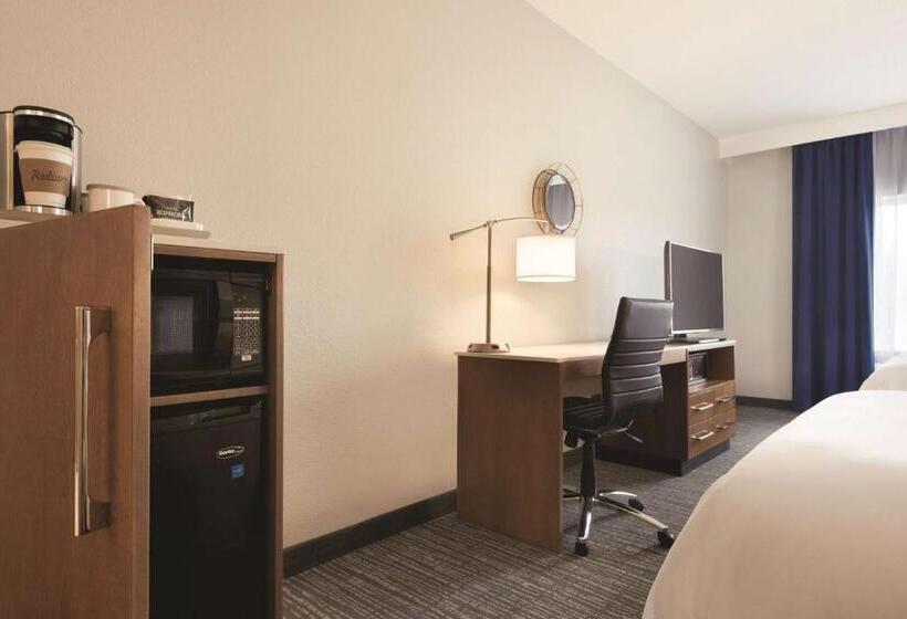 Radisson Hotel Ames Conference Center At Isu