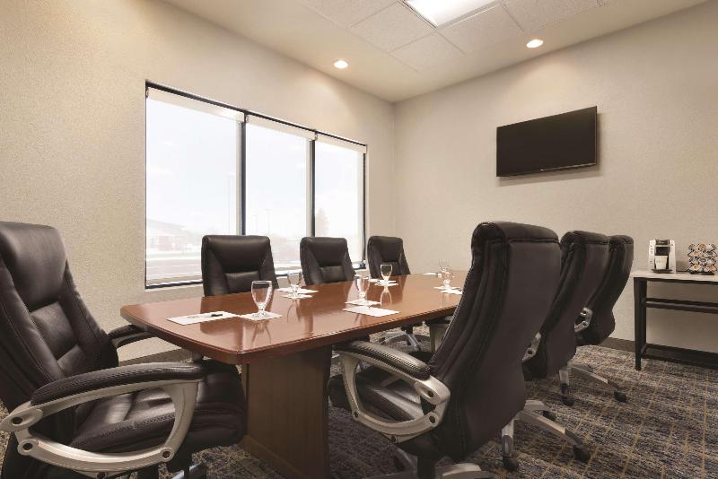 Radisson Hotel Ames Conference Center At Isu