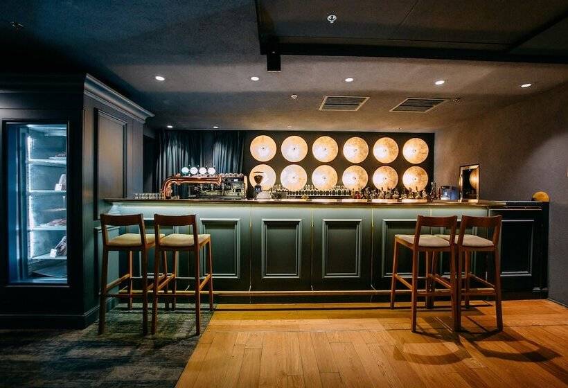 בית מלון כפרי Ramada By Wyndham Oradea