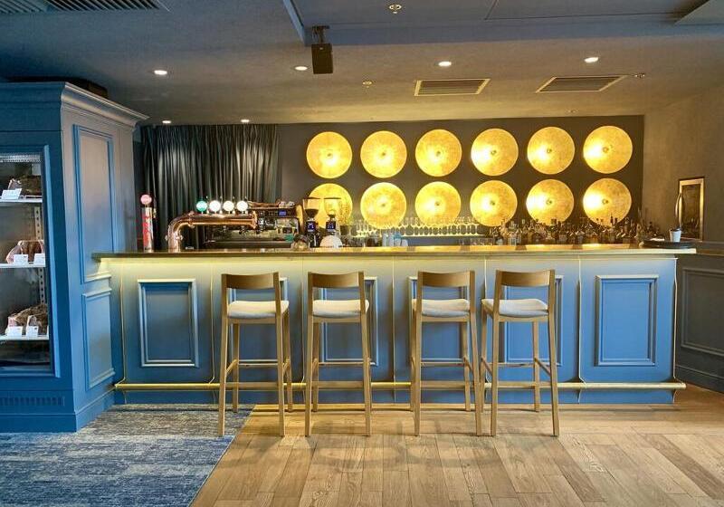 בית מלון כפרי Ramada By Wyndham Oradea