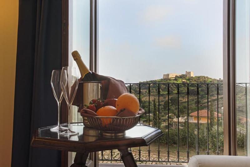 هتل Relais Villa Giuliana