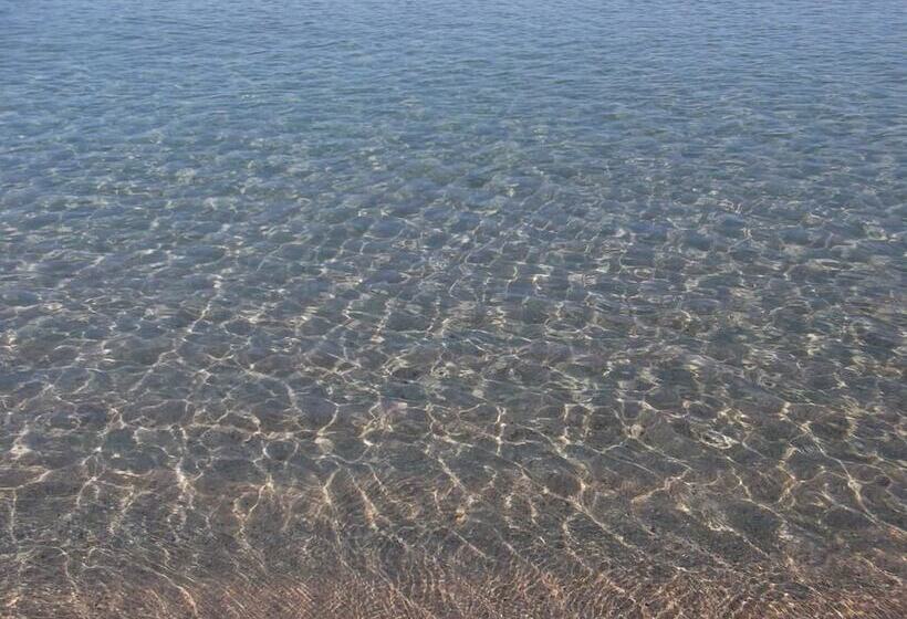 ホテル Mimose Beach Village