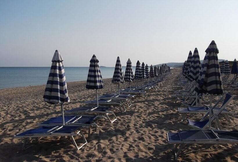 ホテル Mimose Beach Village