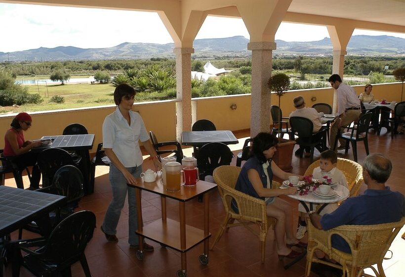 ホテル Mimose Beach Village