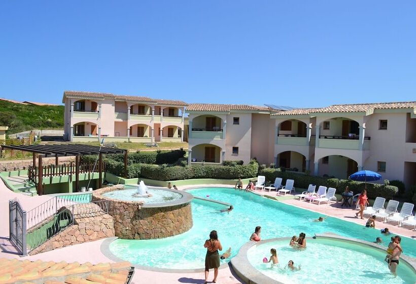 ホテル Mimose Beach Village