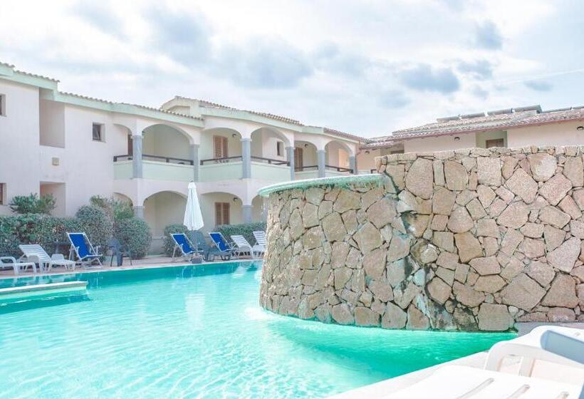 ホテル Mimose Beach Village