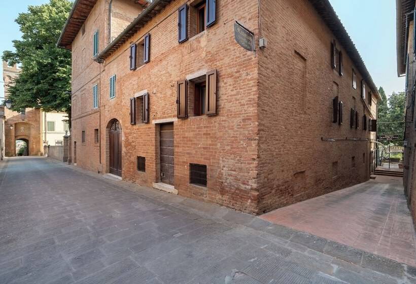 فندق Ristorante Borgo Antico