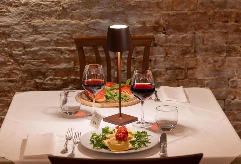 فندق Ristorante Borgo Antico