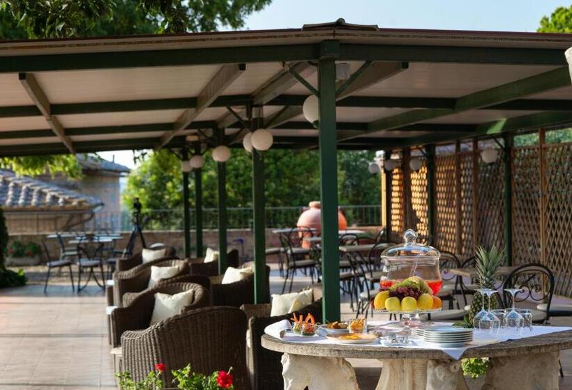 فندق Ristorante Borgo Antico