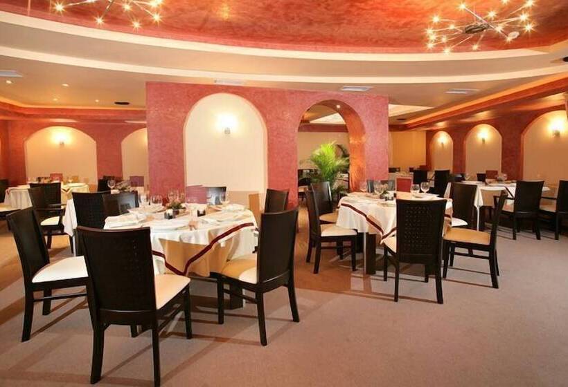 בית מלון כפרי Riverside Family