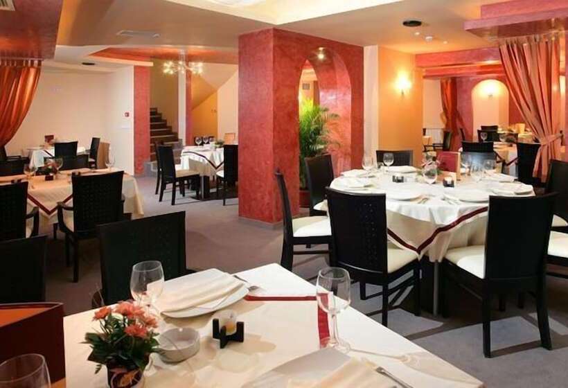 בית מלון כפרי Riverside Family