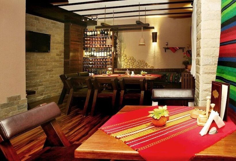 בית מלון כפרי Riverside Family