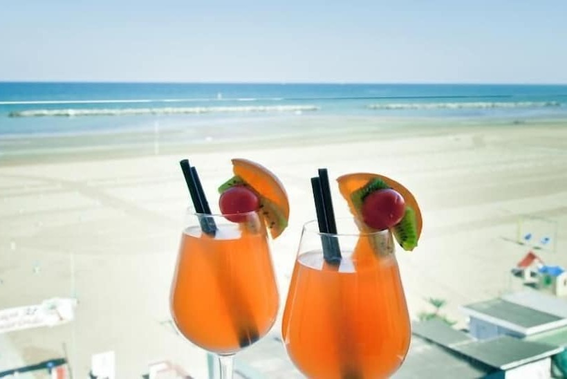 בית מלון כפרי Riviera Mare Beach Life