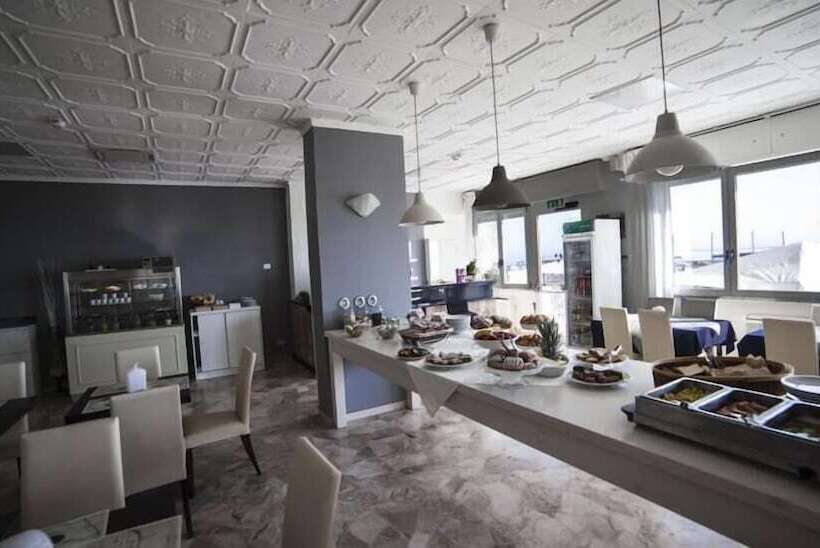 בית מלון כפרי Riviera Mare Beach Life