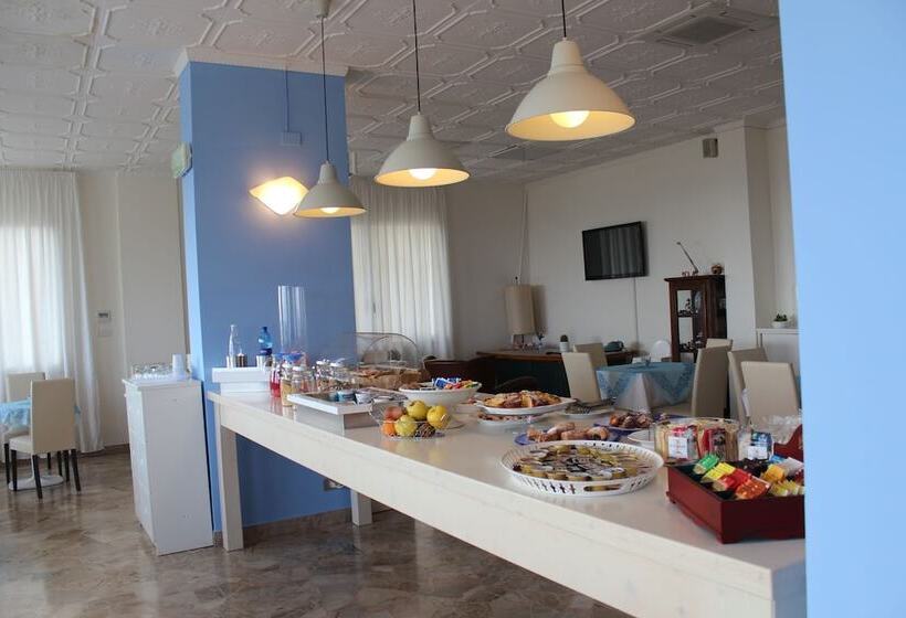 בית מלון כפרי Riviera Mare Beach Life