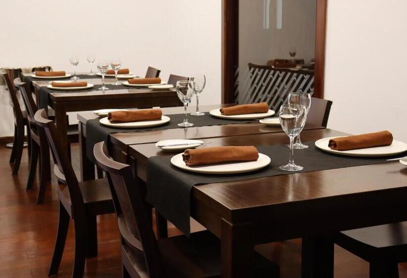 교외 호텔 Escuela Rural Casa Los Herrera