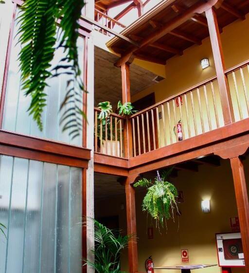 교외 호텔 Escuela Rural Casa Los Herrera