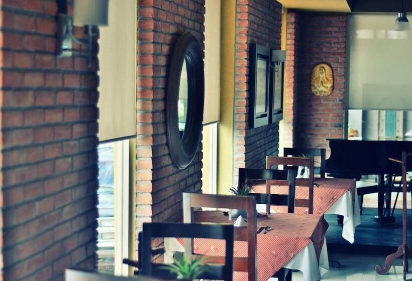 فندق San Carlos Tequisquiapan