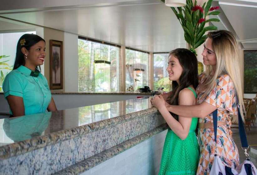 ホテル Sarana Praia