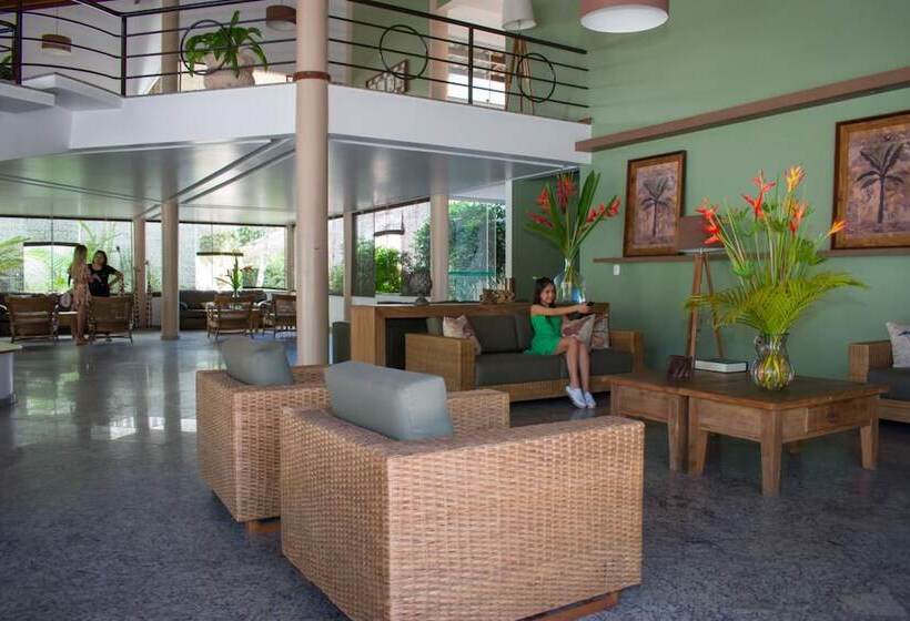 ホテル Sarana Praia