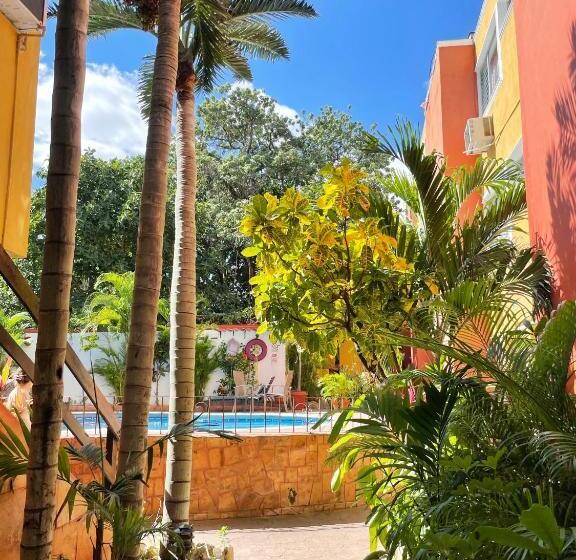 酒店 Suites Cancun Center