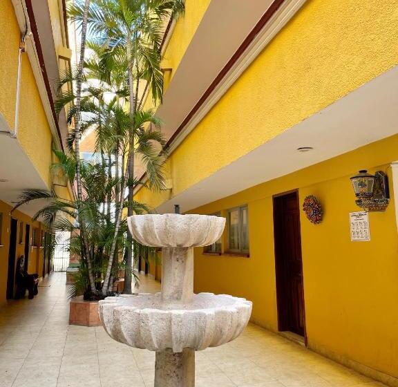 酒店 Suites Cancun Center