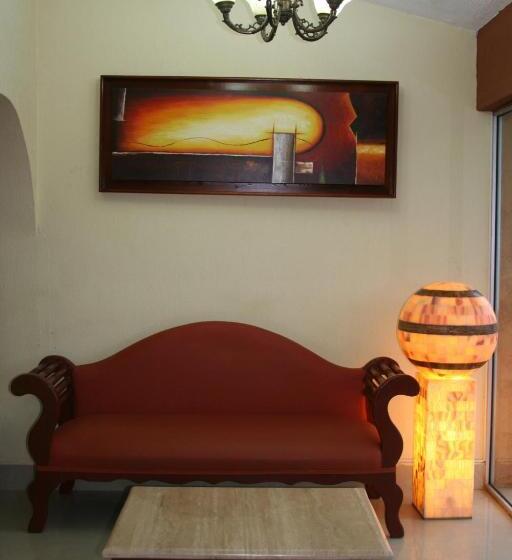 酒店 Suites Cancun Center