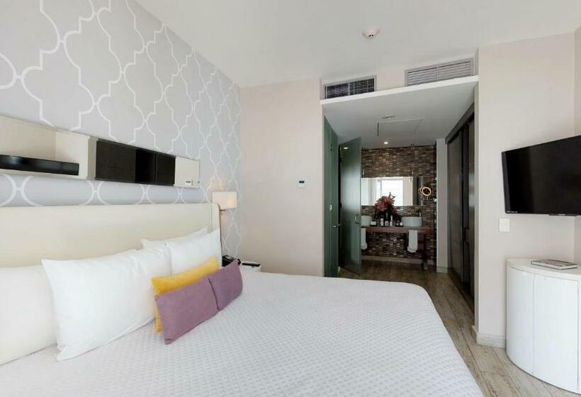 The Fives Beach Hotel & Residences - All Inclusive