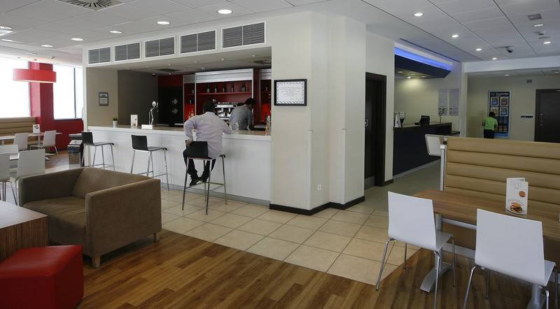 فندق Travelodge Valencia Aeropuerto