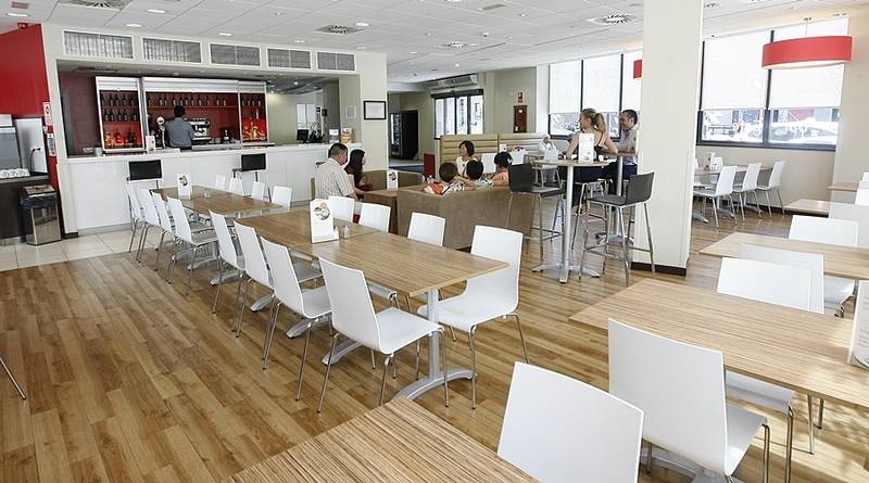 فندق Travelodge Valencia Aeropuerto