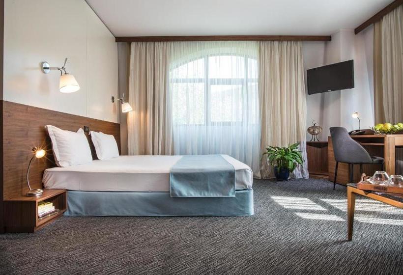 בית מלון כפרי Uniqato