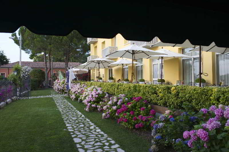 Отель Viktoria Palace